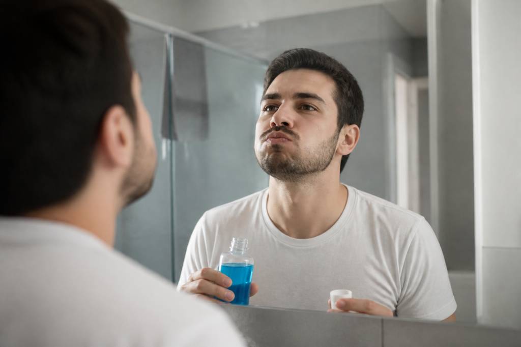 Bain de bouche et test salivaire : ce qu’il faut savoir pour éviter les faux positifs